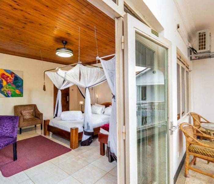 2 Friends Beach Hotel7